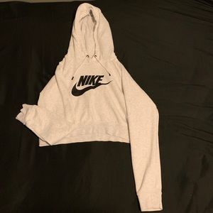 Nike Crop Sweater